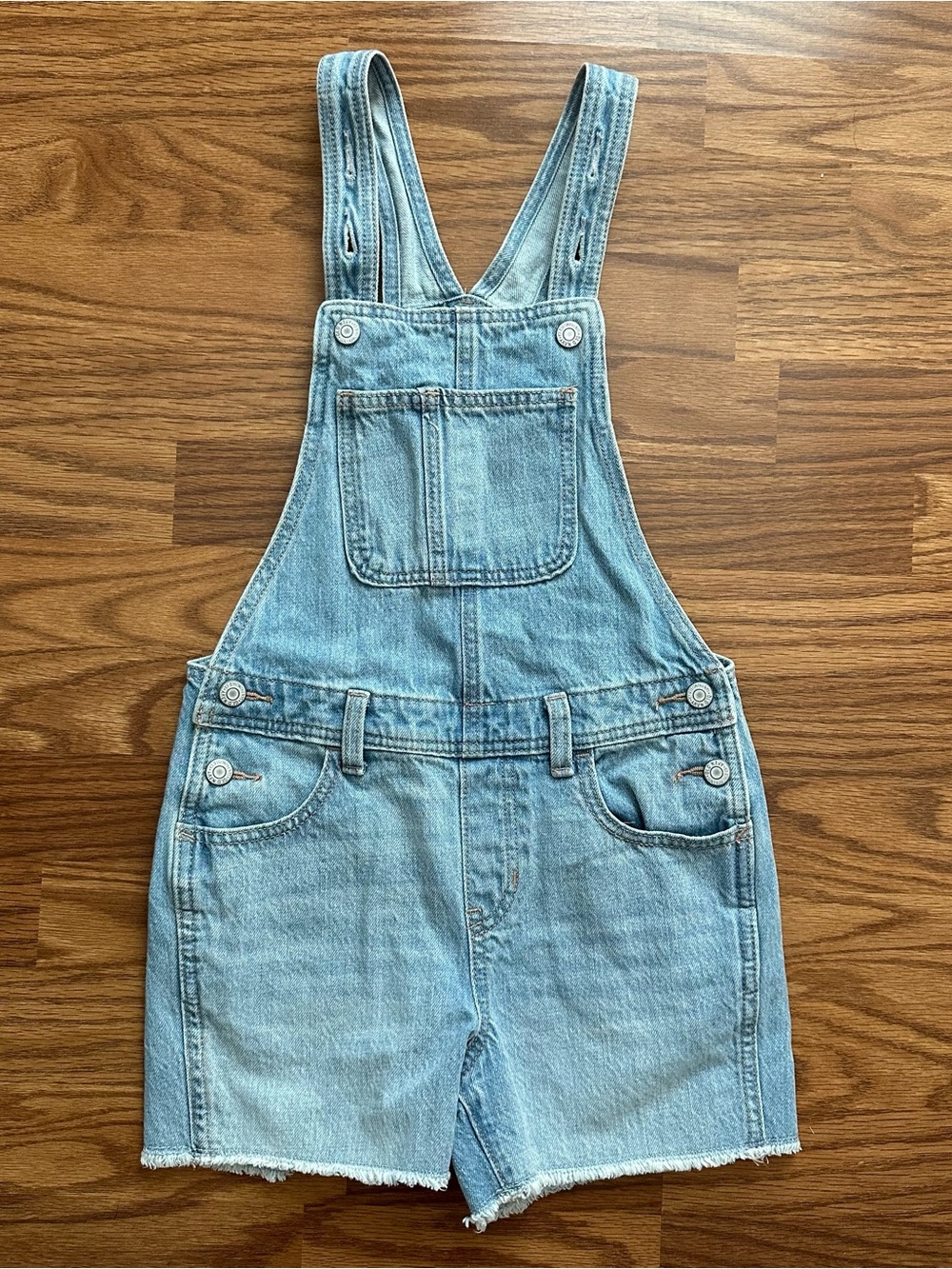 Old Navy Girls Size 8 Medium Light Blue Denim Jean Shorts Overalls Cotton EUC!